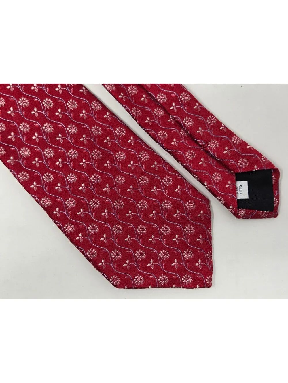 Valentino Red Satin Floral Print Silk Tie Italy 3.5" X 61"